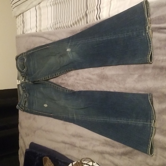 True Religion - Picture 3 of 3